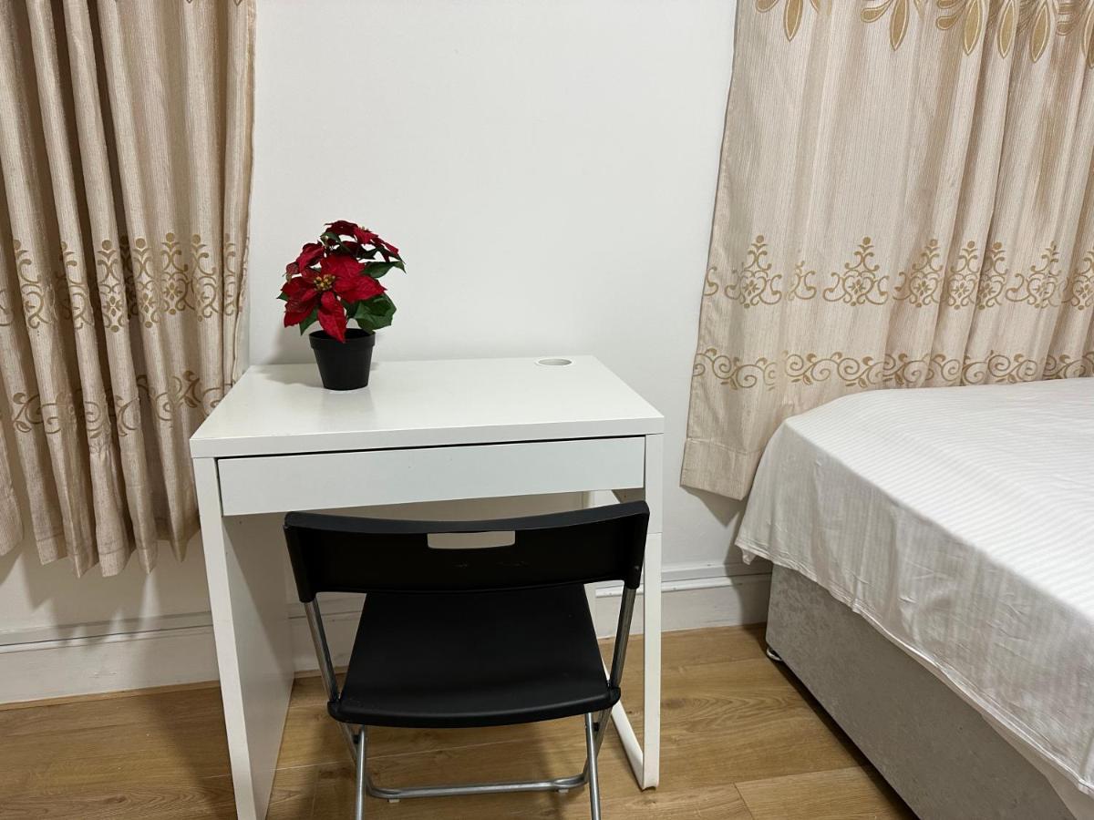 Family Room,1315148395:JPEG
