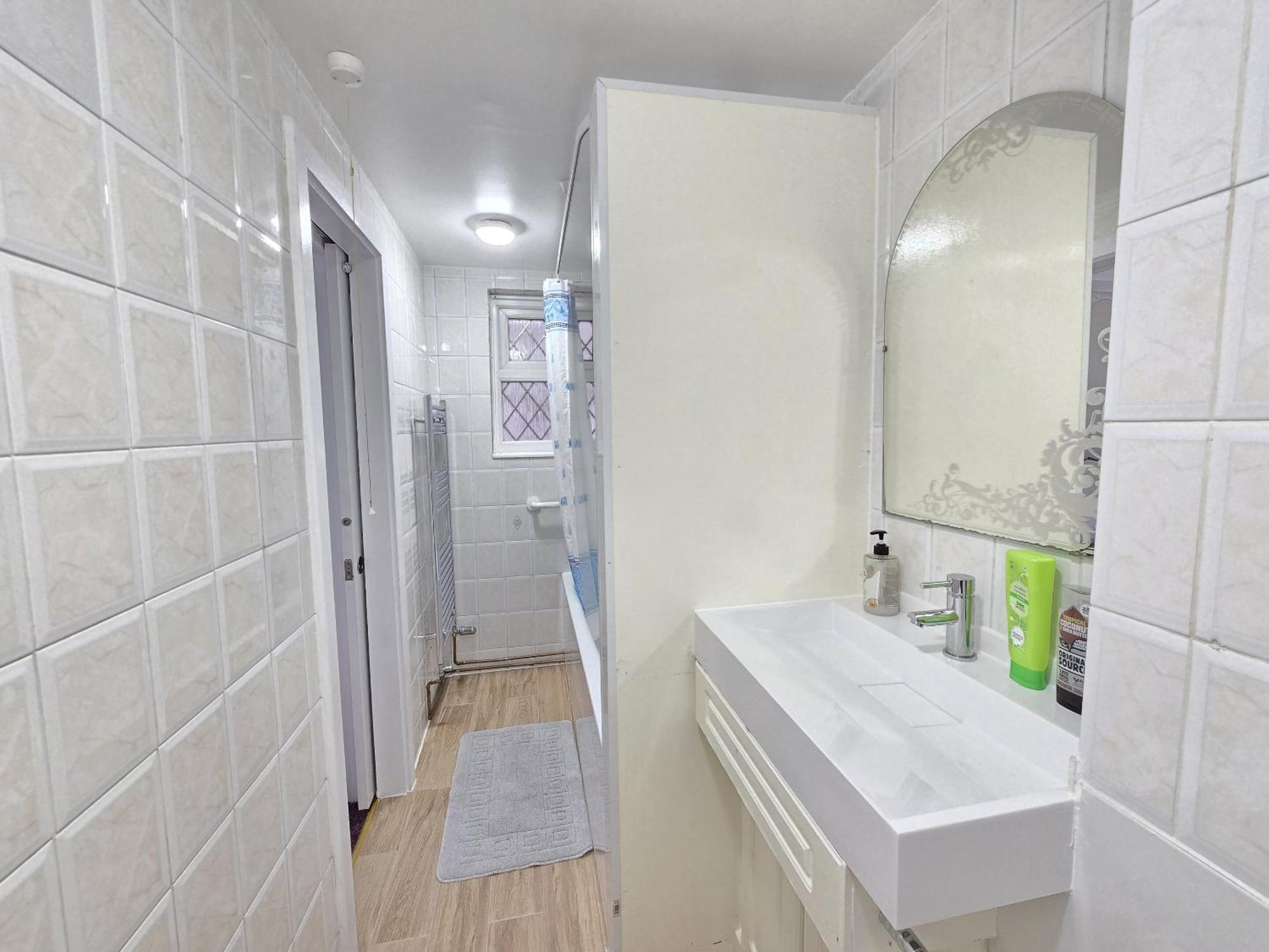 Single Room Private Bathroom