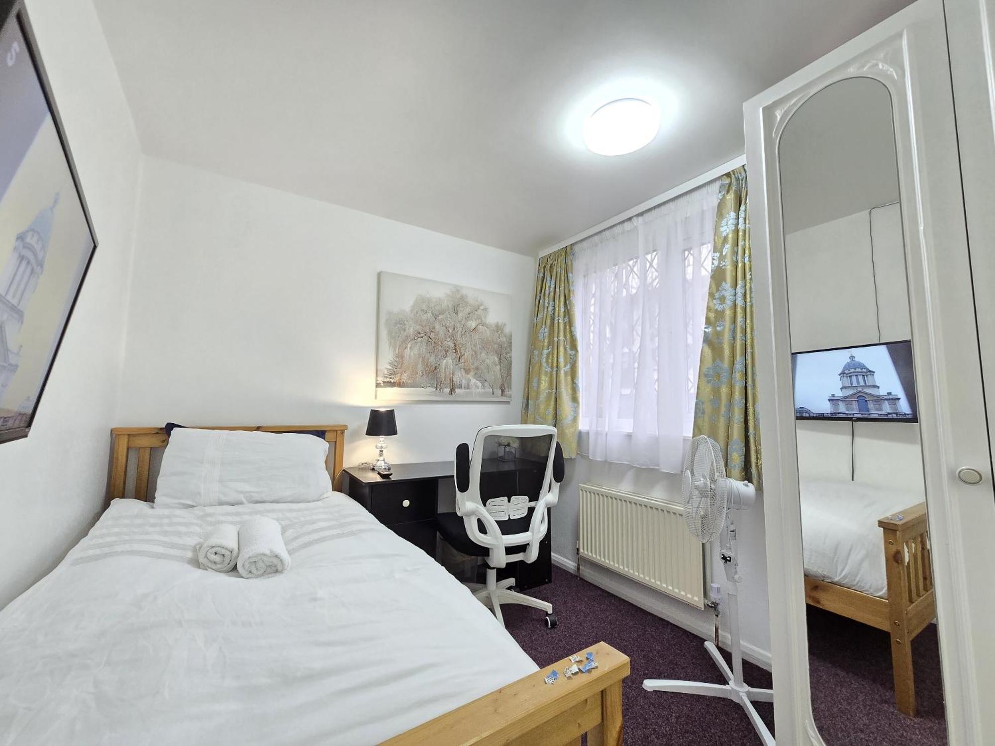 Single Room Private Bathroom