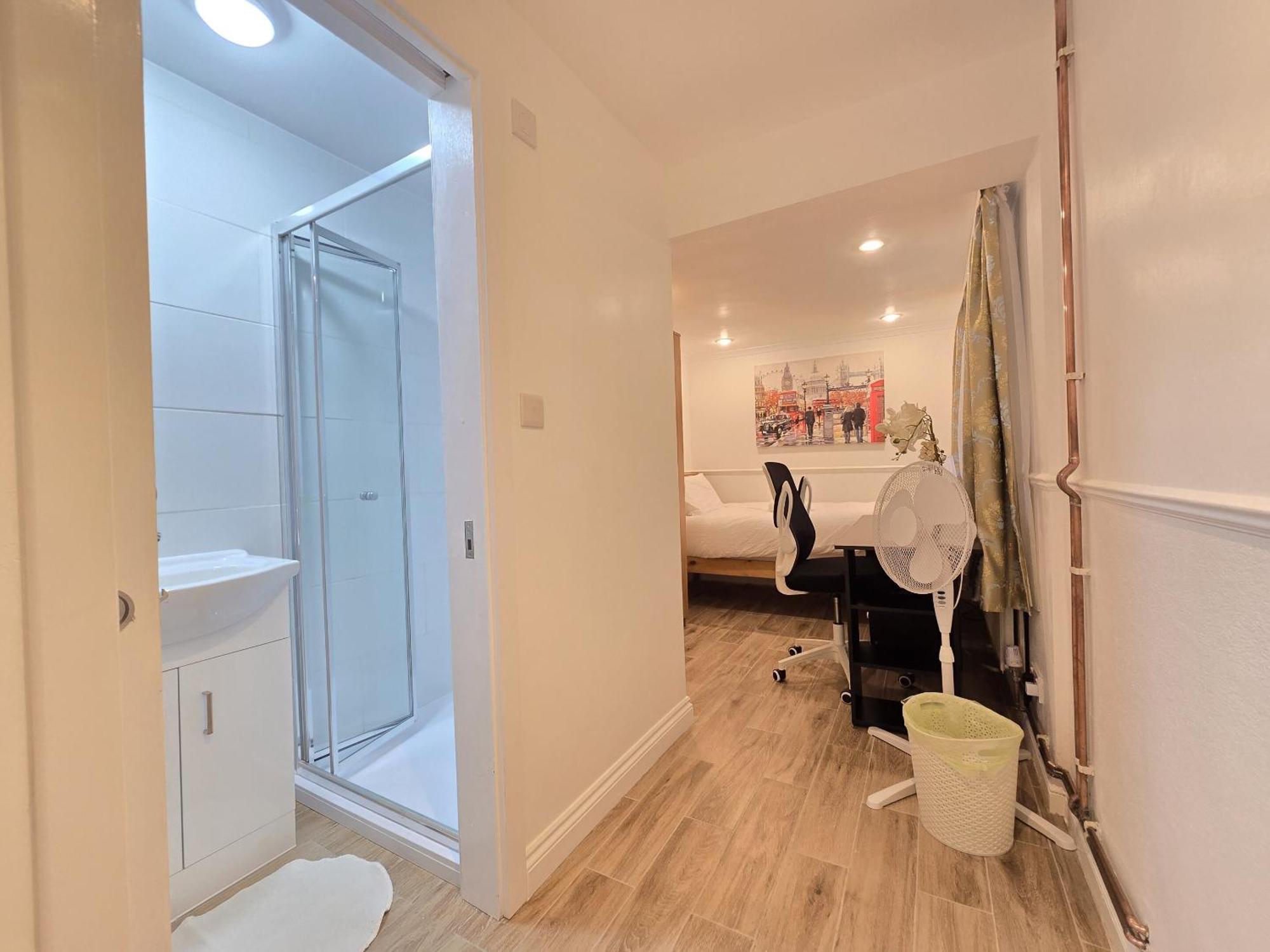 Single Room Private Bathroom