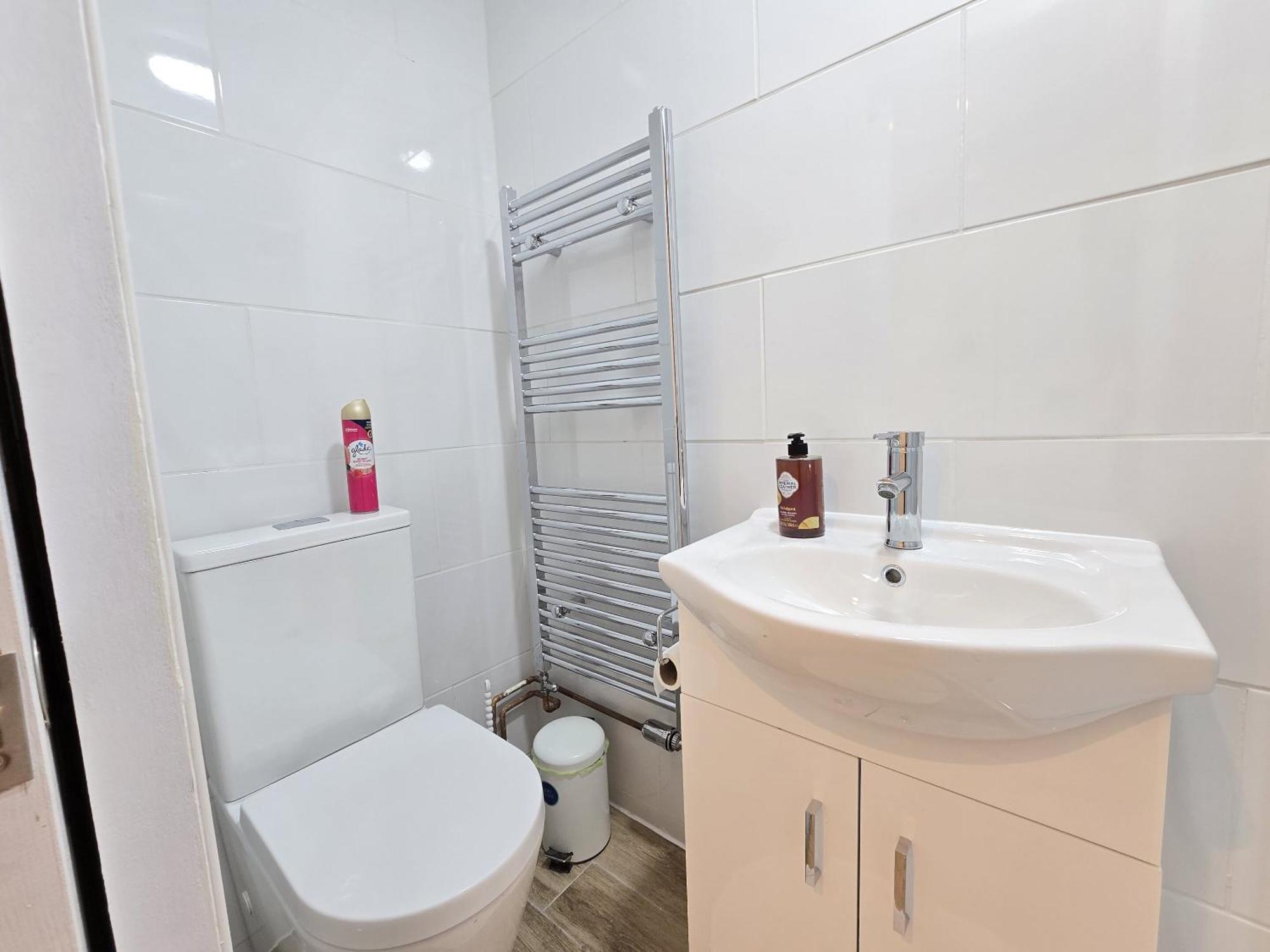 Single Room Private Bathroom