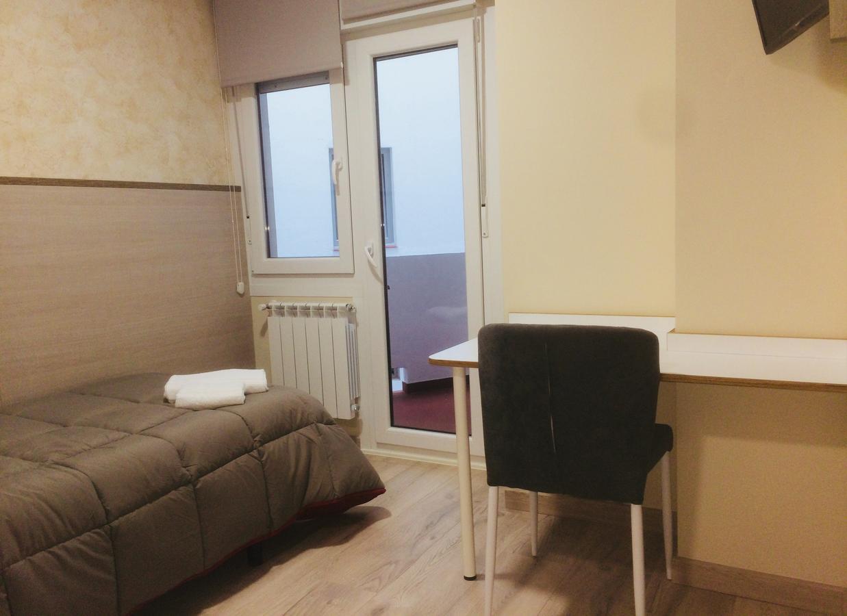 Camera Tripla Classic con Bagno in Comune
