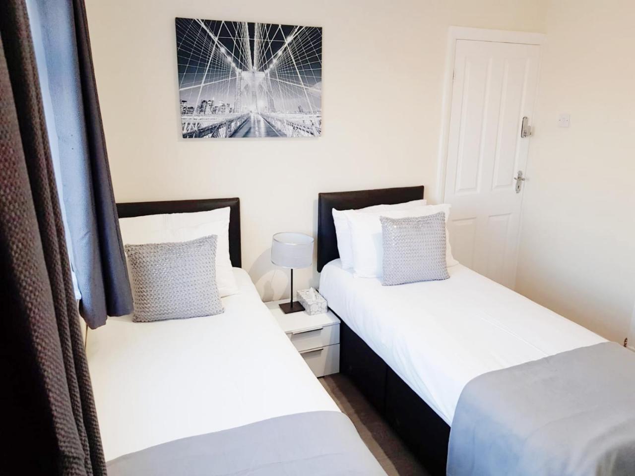 Double or Twin Room Garden View