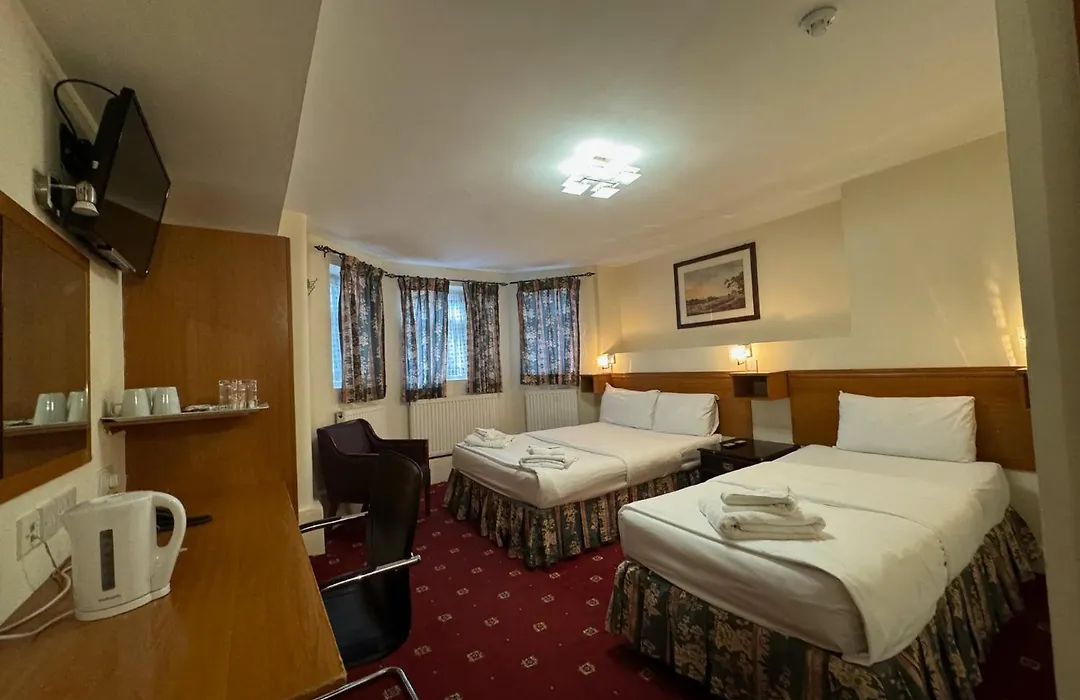 Bridge Park Hotel-1