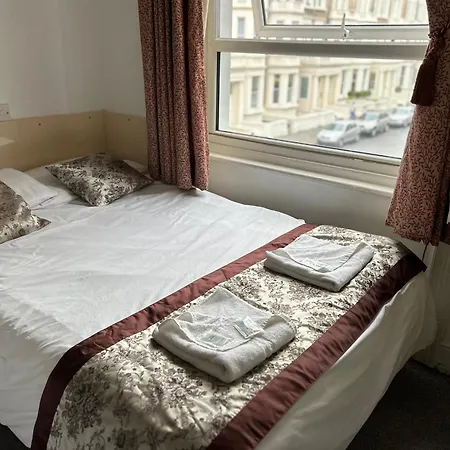 Earls Court Hotel-3