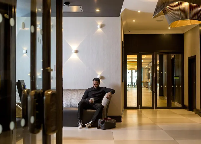 Hôtel 3 étoiles: President Hotel