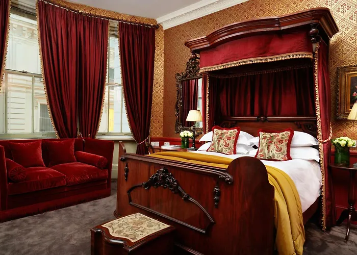  Gore London - Starhotels Collezione