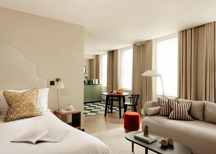 Apart hotel: Native Kings Wardrobe, St Pauls